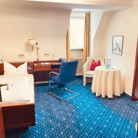 Hotel - Restaurant Traube Neuffen Zewnętrze zdjęcie